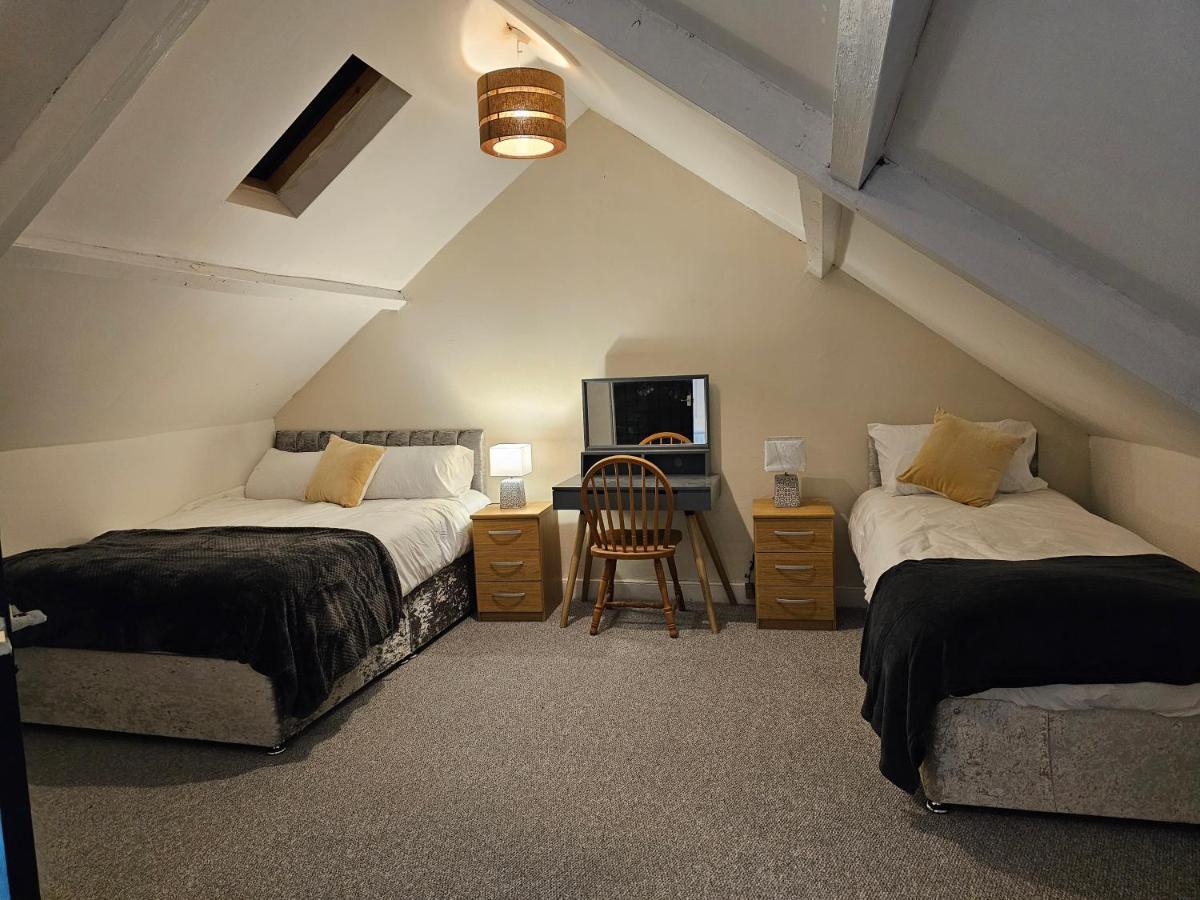 Skyline Queen'S Suites 203 Swansea Buitenkant foto
