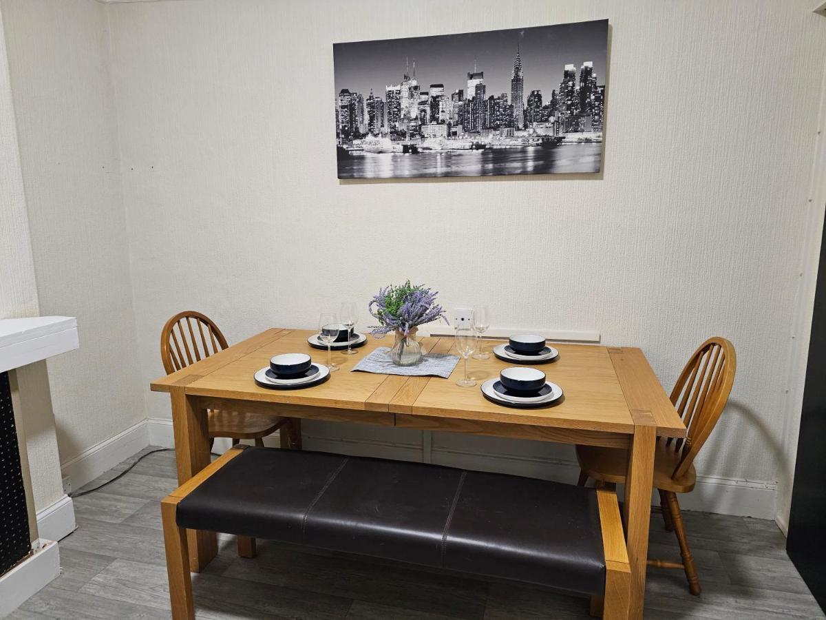 Skyline Queen'S Suites 203 Swansea Buitenkant foto