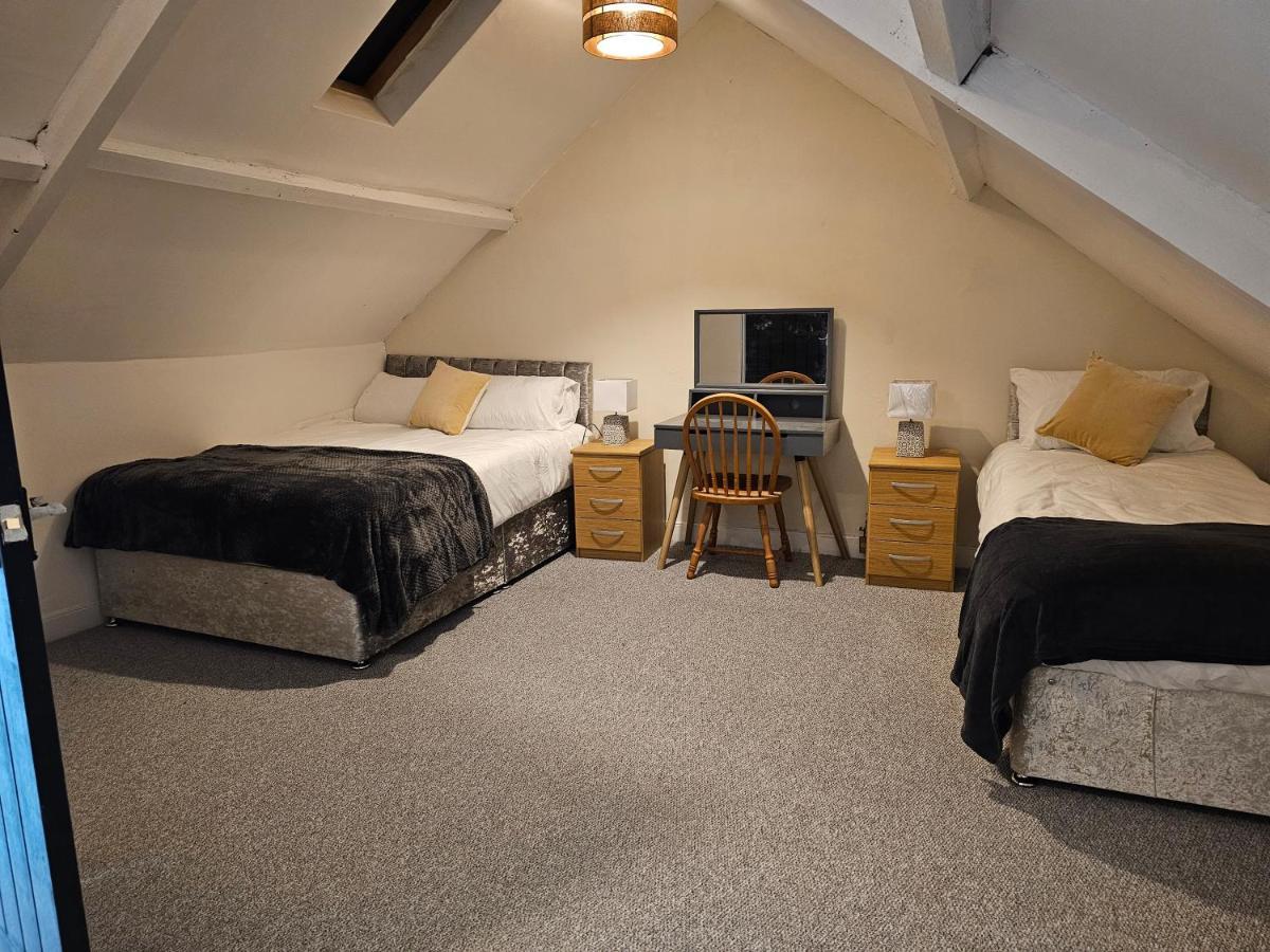 Skyline Queen'S Suites 203 Swansea Buitenkant foto