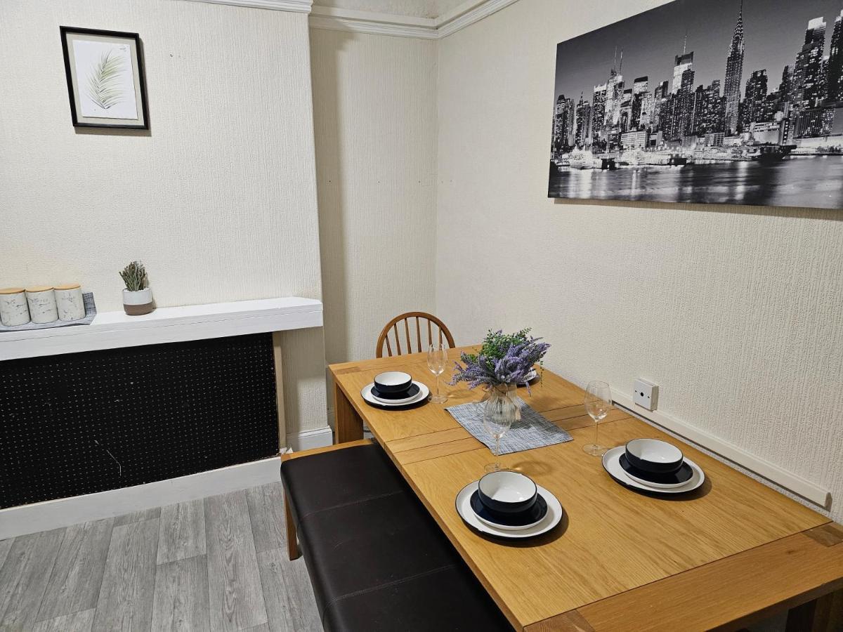 Skyline Queen'S Suites 203 Swansea Buitenkant foto